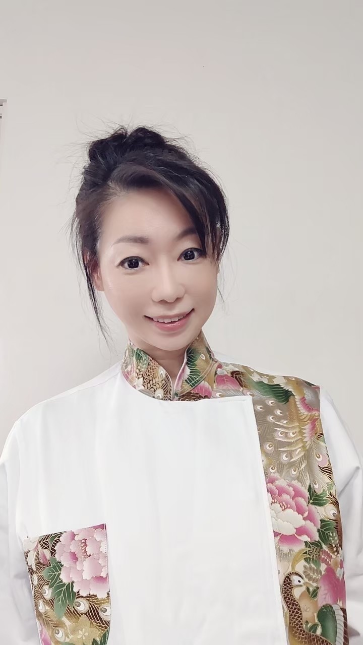 講師